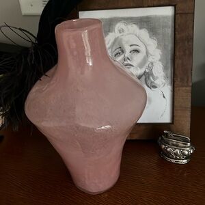 Excellent condition smashed glass Anthropologie pink vase.